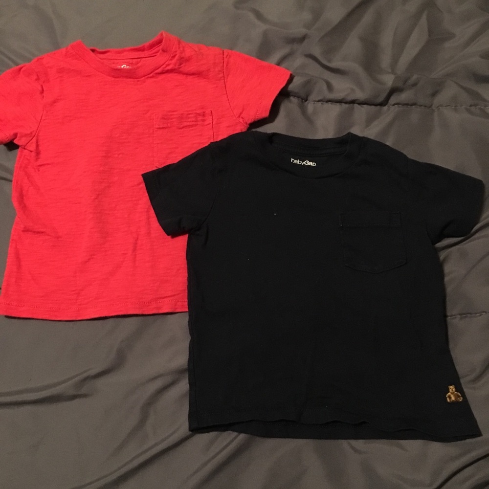 One red and one navy 12-18 month baby gap tees